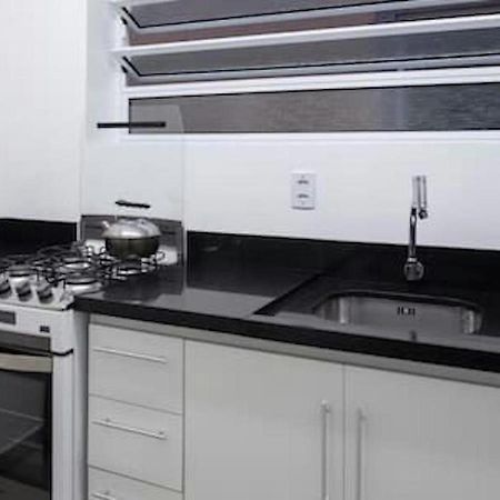Suites E Quartos Na Avenida Carlos Gomes 阿雷格里港 外观 照片