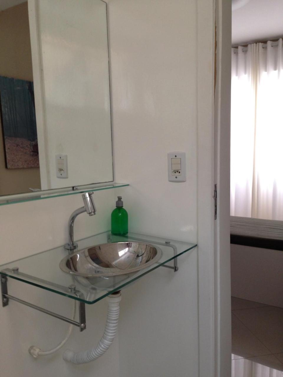 Suites E Quartos Na Avenida Carlos Gomes 阿雷格里港 外观 照片